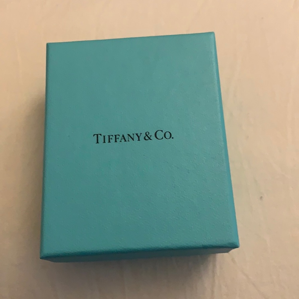 Tiffany &CO box